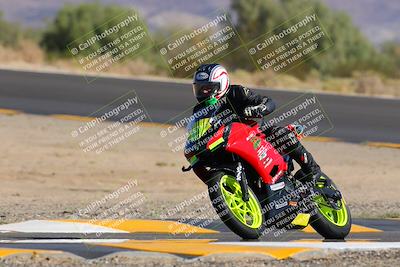 media/Oct-08-2022-SoCal Trackdays (Sat) [[1fc3beec89]]/Turn 10 (945am)/